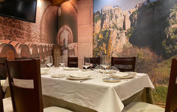 Los Robles de León Restaurante Málaga 3